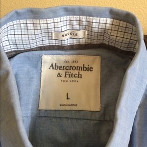 Lrg Abercrombie pattern cuff button up